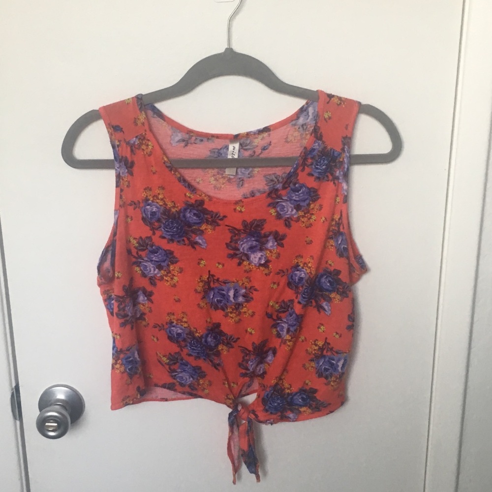 Cropped flower tank top